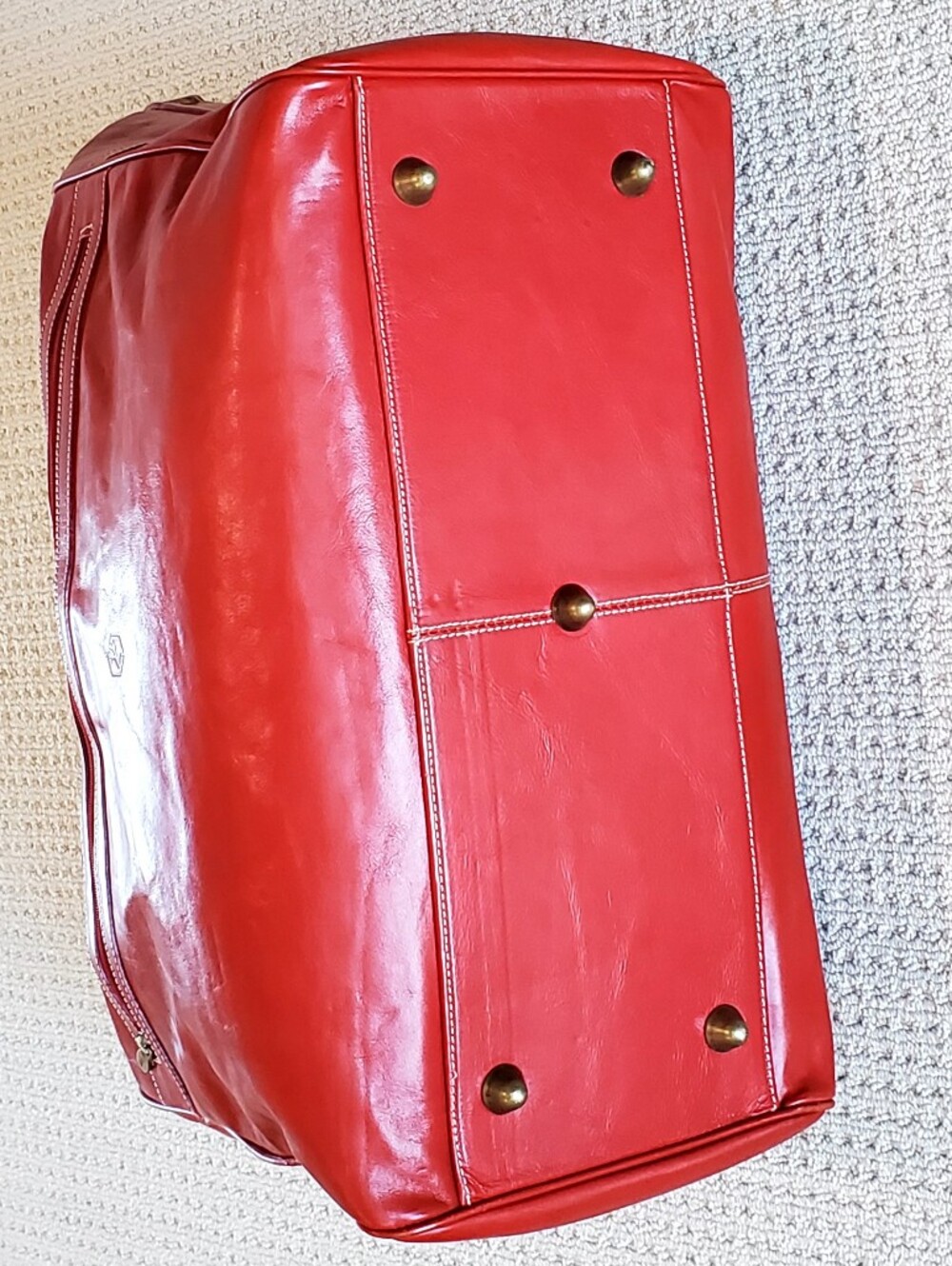 Valentina Italy Vtg. Large Red Leather Travel Duffle Bag, Original Lock/Keys - Picture 6 of 16